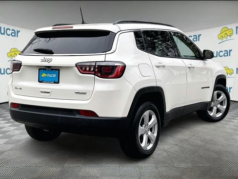Used 2019 Jeep Compass Latitude w/ Cold Weather Group image 11