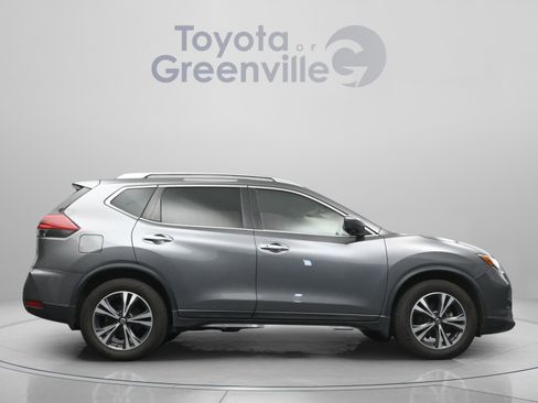 Used 2019 Nissan Rogue SV w/ Premium Package FWD image 17