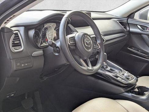 Used 2022 MAZDA CX-9 Touring image 2