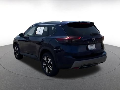 Used 2026 Nissan Rogue SL FWD image 9