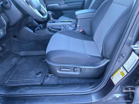 Certified 2023 Toyota Tacoma TRD Sport w/ Advanced Technology Package AWD/4WD image 19