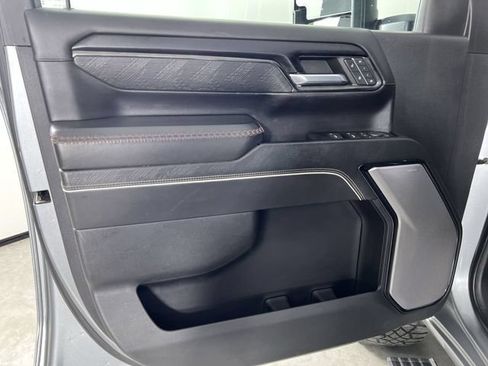 Used 2024 GMC Sierra 2500 AT4X AWD/4WD image 23
