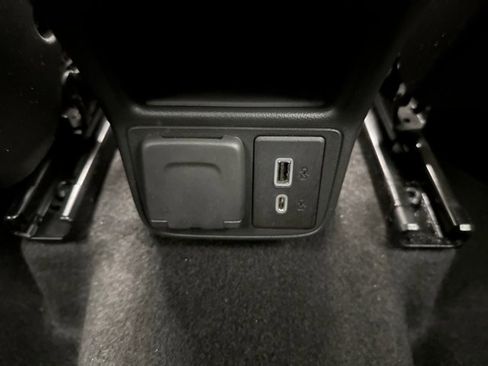 Used 2023 Chevrolet TrailBlazer LT w/ Convenience Package image 18