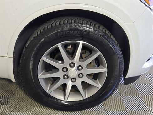 Used 2016 Buick Enclave Leather image 18