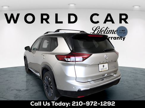 Used 2025 Nissan Rogue Platinum AWD/4WD image 5