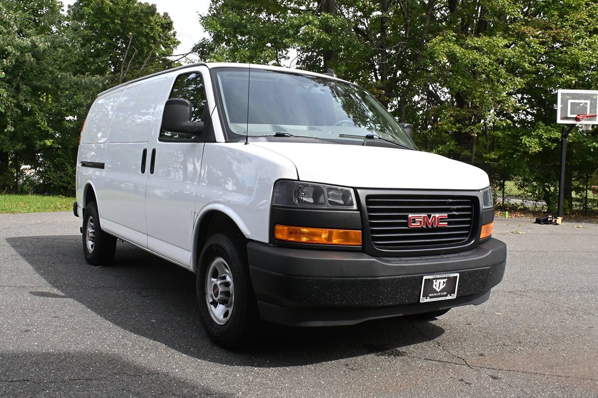Used 2022 GMC Savana 2500 RWD image 5