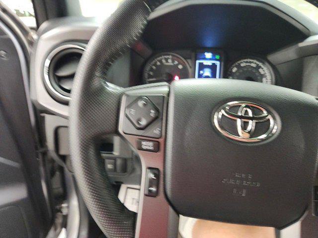 Certified 2019 Toyota Tacoma TRD Off-Road AWD/4WD image 23