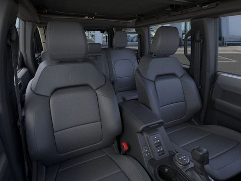 New 2025 Ford Bronco Big Bend w/ Black Diamond Package image 10