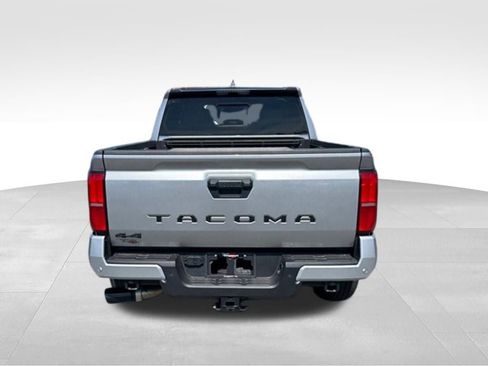 Certified 2025 Toyota Tacoma SR5 AWD/4WD image 6