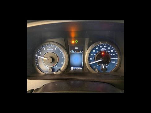 Used 2015 Toyota Sienna XLE FWD image 15