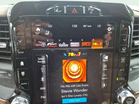 Used 2019 RAM 1500 Limited AWD/4WD image 22
