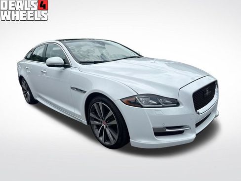 Used 2019 Jaguar XJ R-Sport AWD/4WD image 7