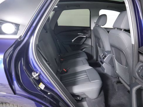 Used 2025 Audi Q5 Premium Plus w/ Premium Plus image 24