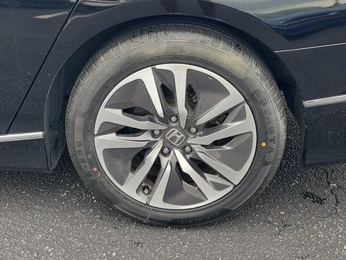 Used 2018 Honda Accord EX image 29