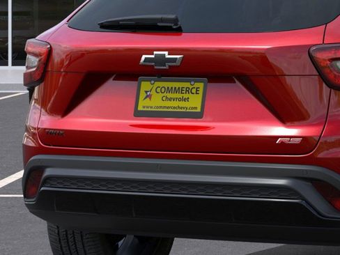 New 2026 Chevrolet Trax RS w/ Sunroof Package image 14