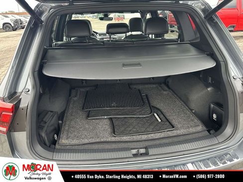 Certified 2024 Volkswagen Tiguan SEL R-Line AWD/4WD image 14
