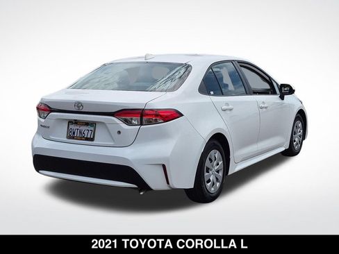 Used 2021 Toyota Corolla L FWD image 9