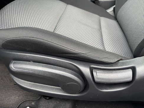 Used 2025 Kia Soul LX w/ LX Technology Package image 22