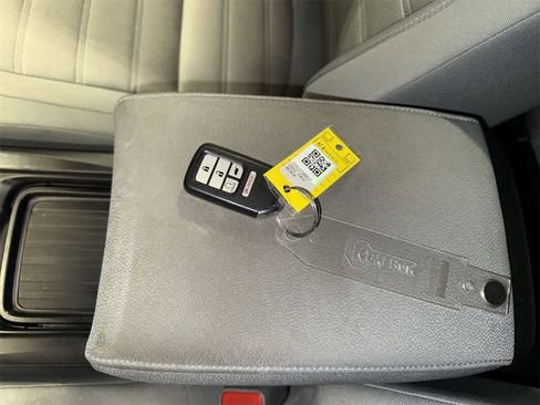 Used 2022 Honda CR-V EX image 31