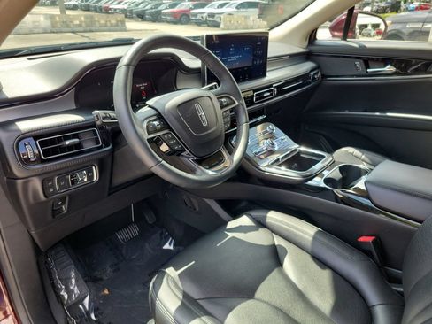 Certified 2022 Lincoln Nautilus FWD w/ Premium Package image 16