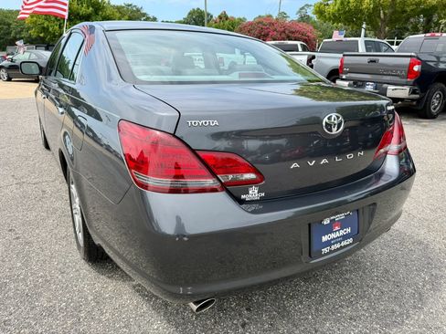 Used 2008 Toyota Avalon Limited FWD image 3