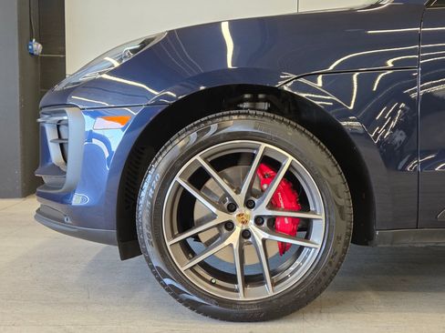 Certified 2022 Porsche Macan S w/ Premium Package Plus AWD/4WD image 9