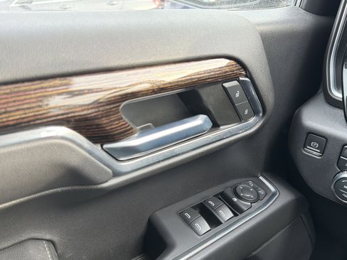 Used 2022 GMC Sierra 1500 Elevation image 25