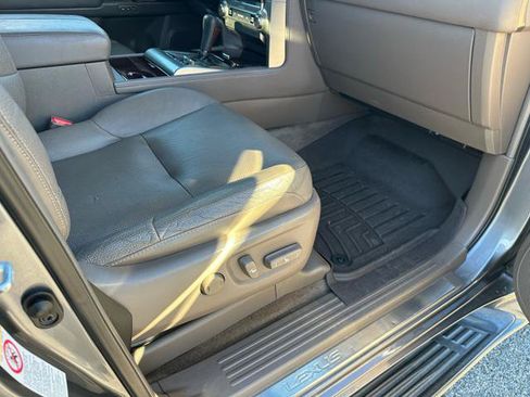 Used 2016 Lexus GX 460 w/ Premium Package AWD/4WD image 12
