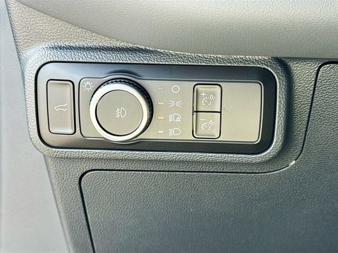 New 2026 Ford Explorer Active w/ Active Comfort Package RWD image 10