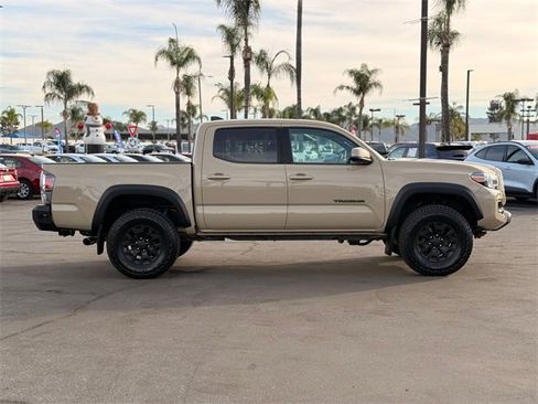 Used 2020 Toyota Tacoma TRD Off-Road image 4