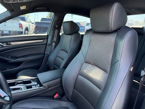 Used 2019 Honda Accord Sport image 17