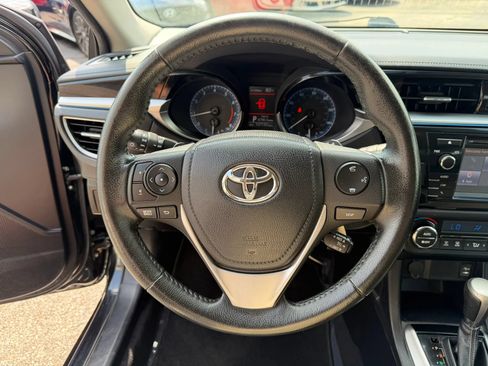 Used 2015 Toyota Corolla S FWD image 35
