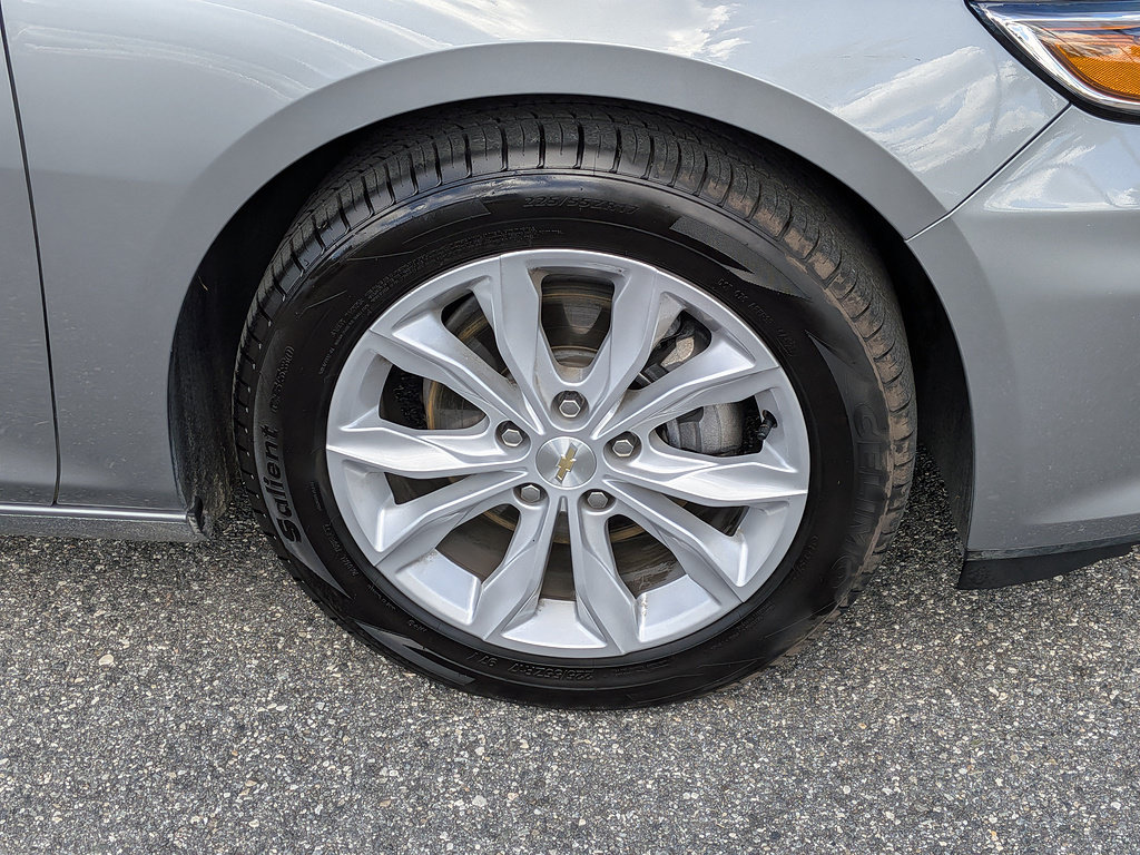 Certified 2025 Chevrolet Malibu LT FWD image 36