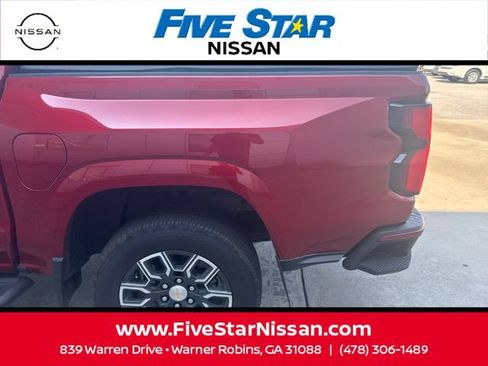 Used 2024 Chevrolet Colorado LT w/ LT Convenience Package III RWD image 11