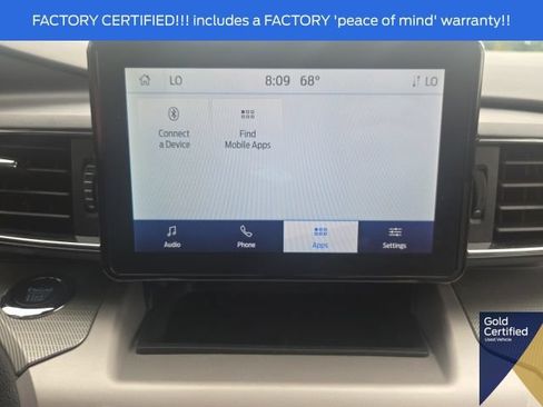 Used 2024 Ford Explorer XLT w/ Equipment Group 202A AWD/4WD image 34