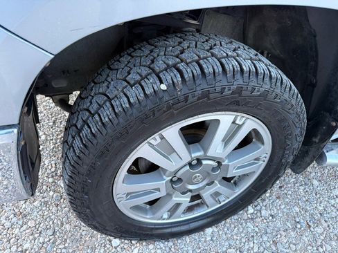 Used 2014 Toyota Tundra Limited image 18