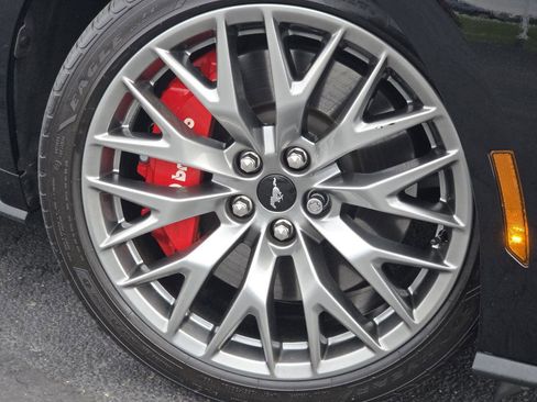 Used 2025 Ford Mustang GT Premium RWD image 11