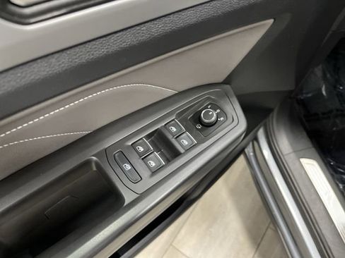 Used 2023 Volkswagen Atlas SEL Premium image 30