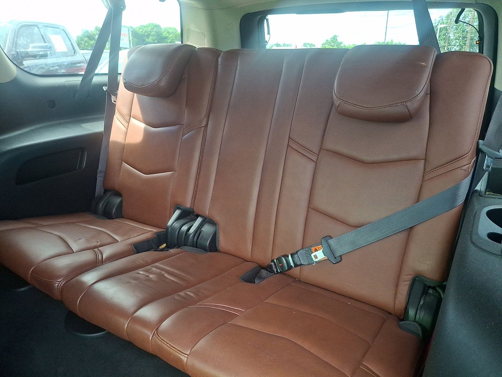 Used 2016 Cadillac Escalade ESV Premium AWD/4WD image 11