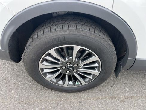 Used 2022 Lincoln Nautilus Reserve w/ Cargo Utility Package image 11