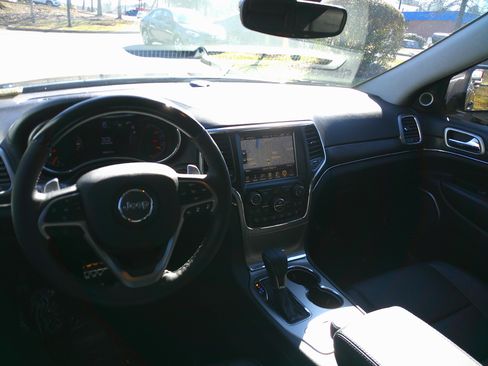 Used 2017 Jeep Grand Cherokee Summit w/ Platinum Series Group image 33