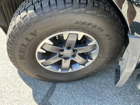 Used 2017 Nissan Frontier PRO-4X w/ Pro-4x Luxury Package AWD/4WD image 37