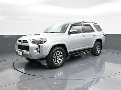 Used 2022 Toyota 4Runner TRD Off-Road image 1