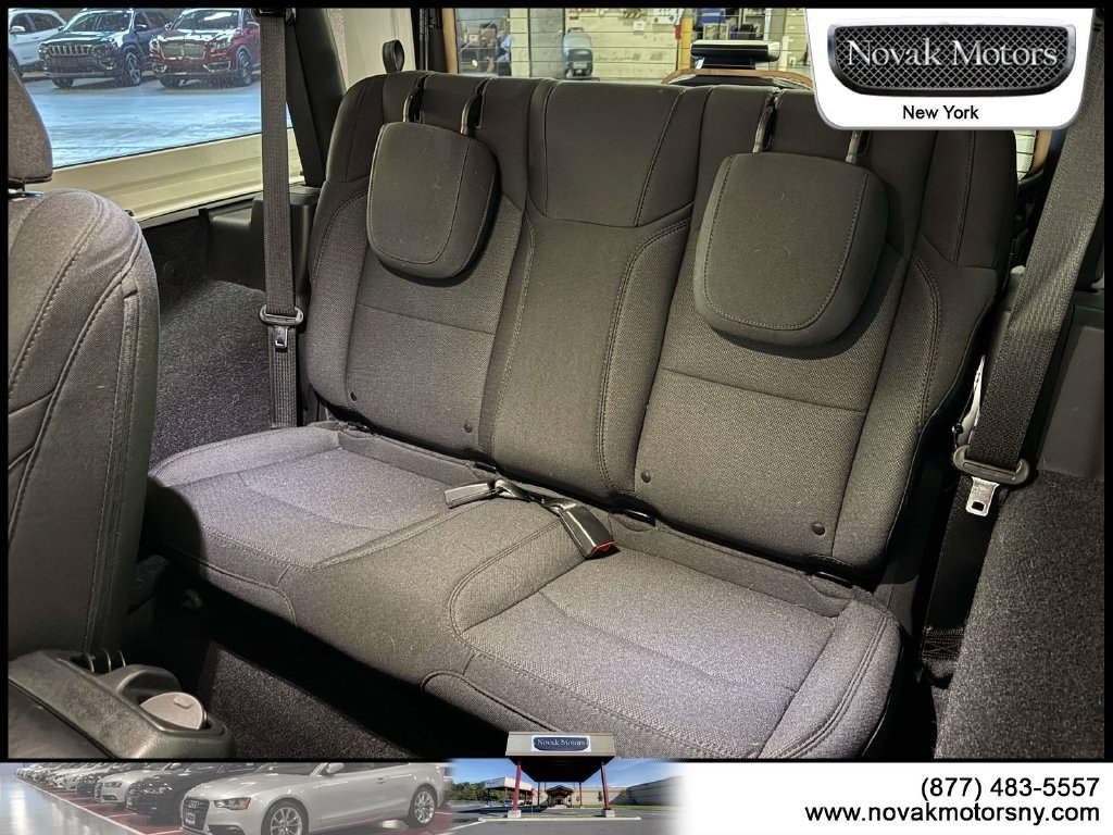 Used 2023 Jeep Wrangler Sport AWD/4WD image 13
