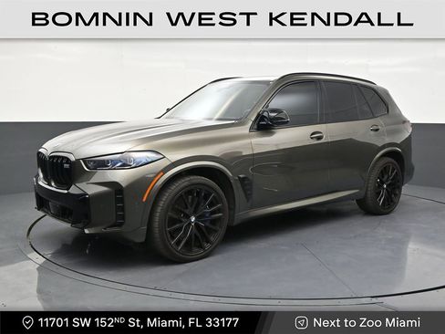 Used 2025 BMW X5 M60i image 1