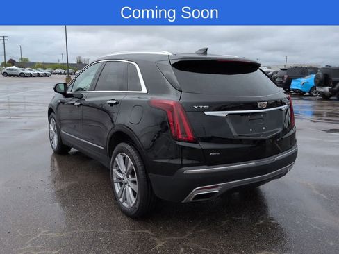 Used 2023 Cadillac XT5 Premium Luxury w/ LPO, Floor Liner Package AWD/4WD image 4