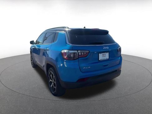 Used 2025 Jeep Compass Limited AWD/4WD image 11