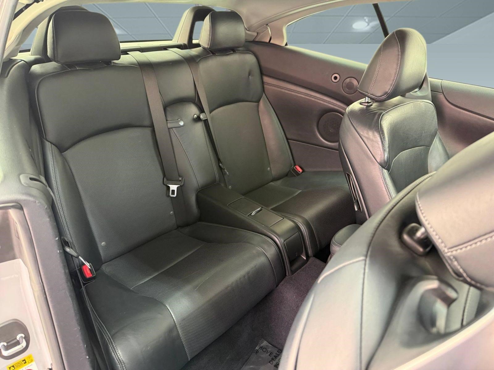 Used 2012 Lexus IS 350C RWD image 28