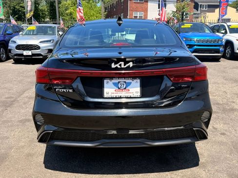 Used 2023 Kia Forte LXS FWD image 6
