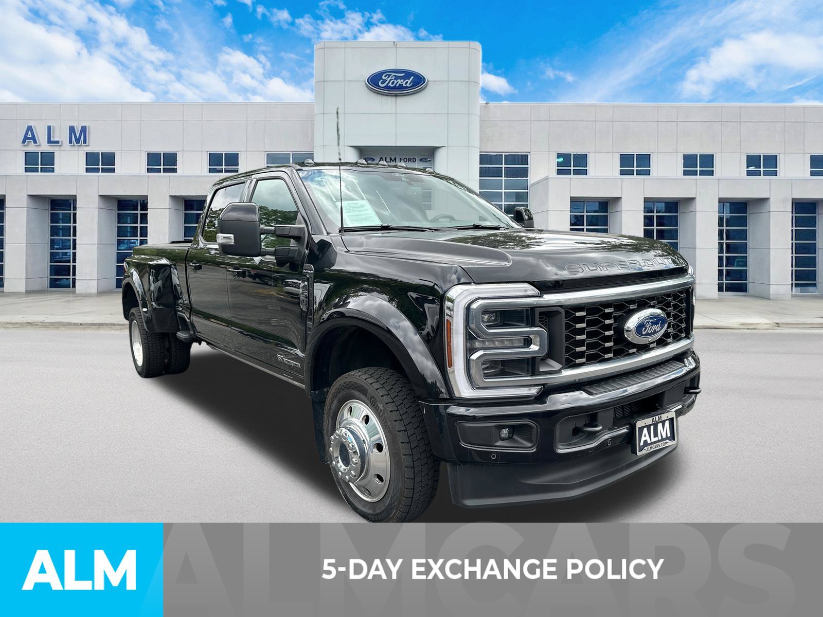 Used 2025 Ford F450 Platinum AWD/4WD image 3